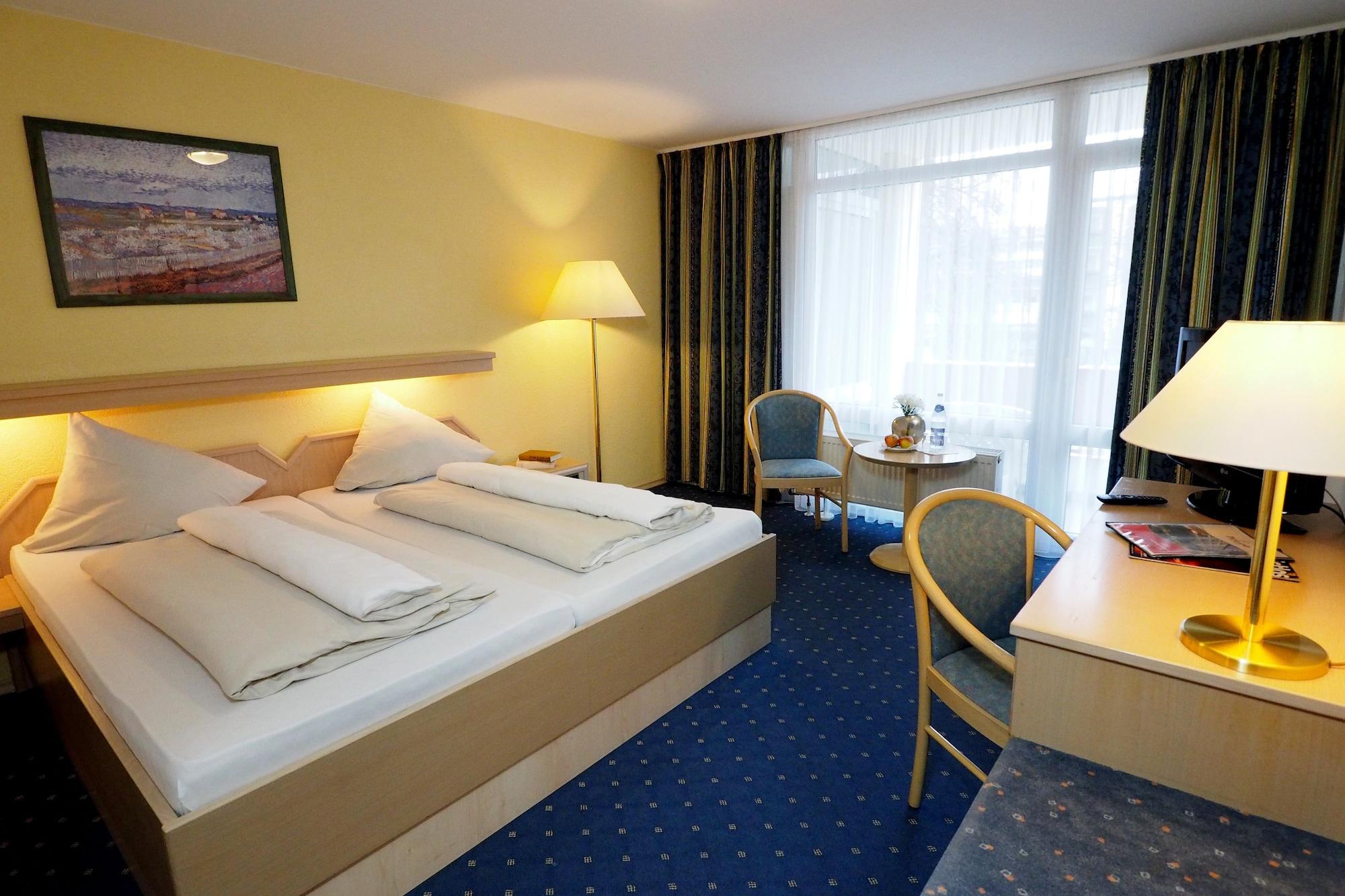 Panland Hotel