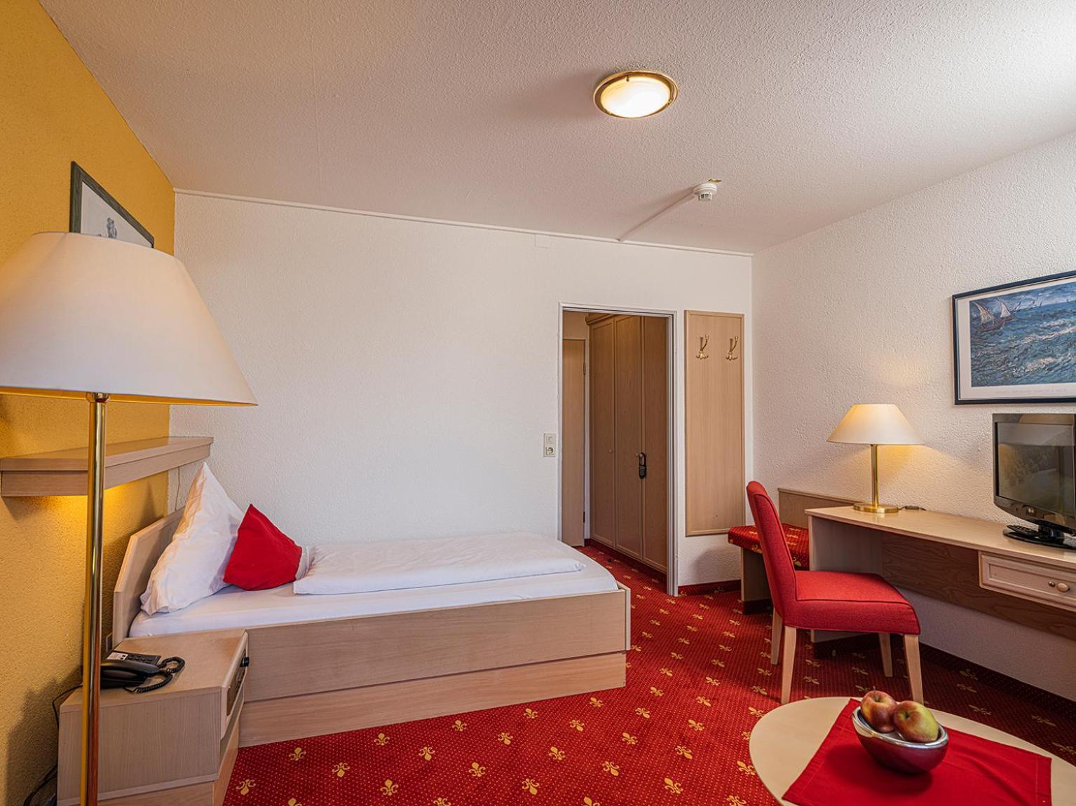 Panland Hotel 3*